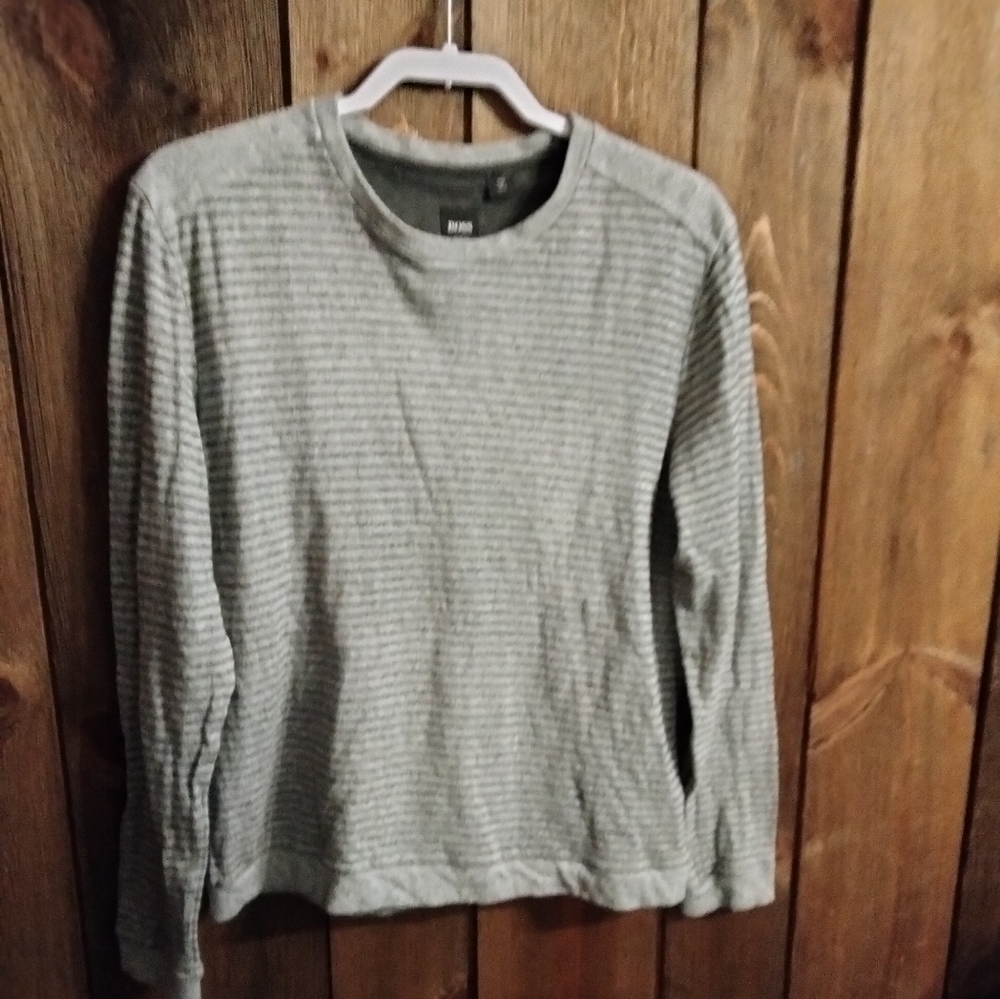 Hugo Boss Men's Dark and Light Gray Striped Size Large